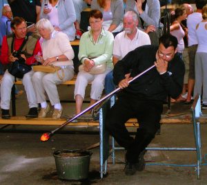 Kosta-glasbruk-glassblowing